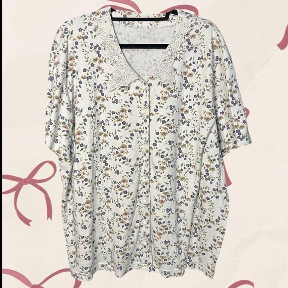Vintage 90s floral cottage core button up with crochet collar - Picture 1 of 3